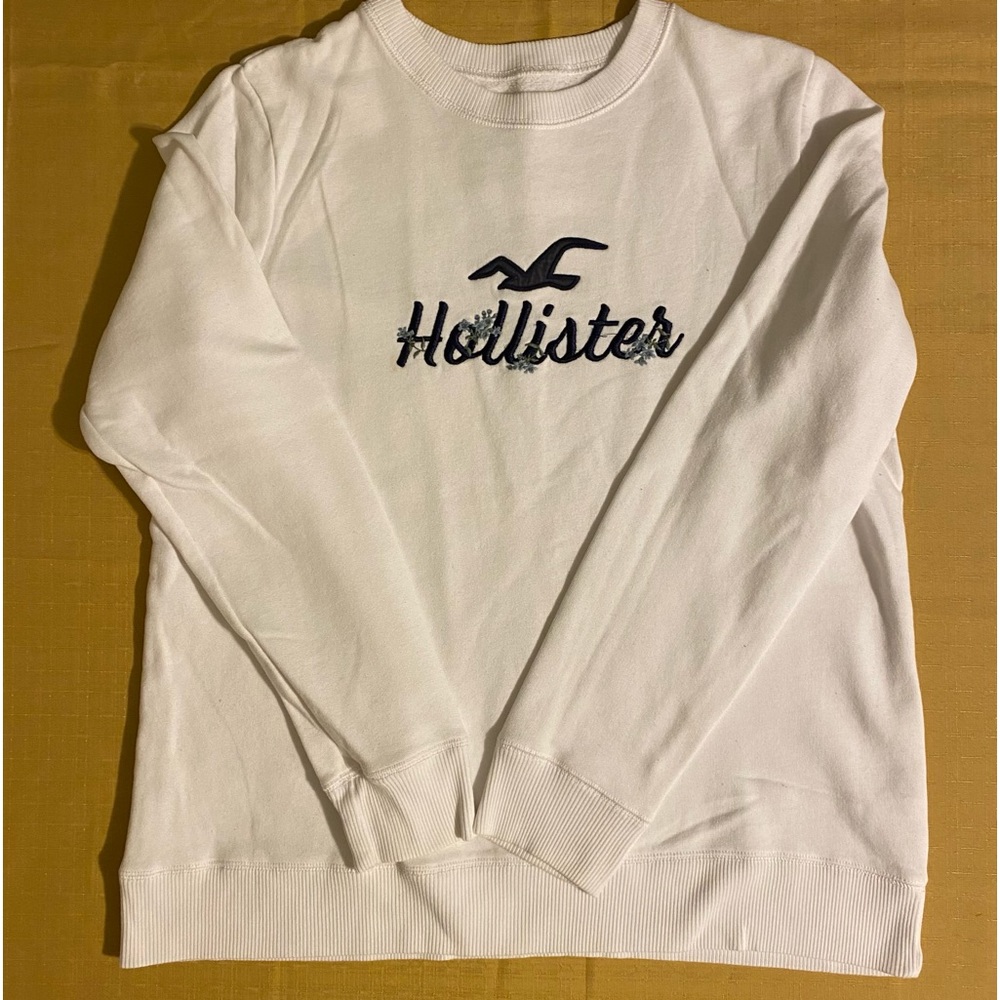 Hollister White Crewneck Sweatshirt with Navy Logo